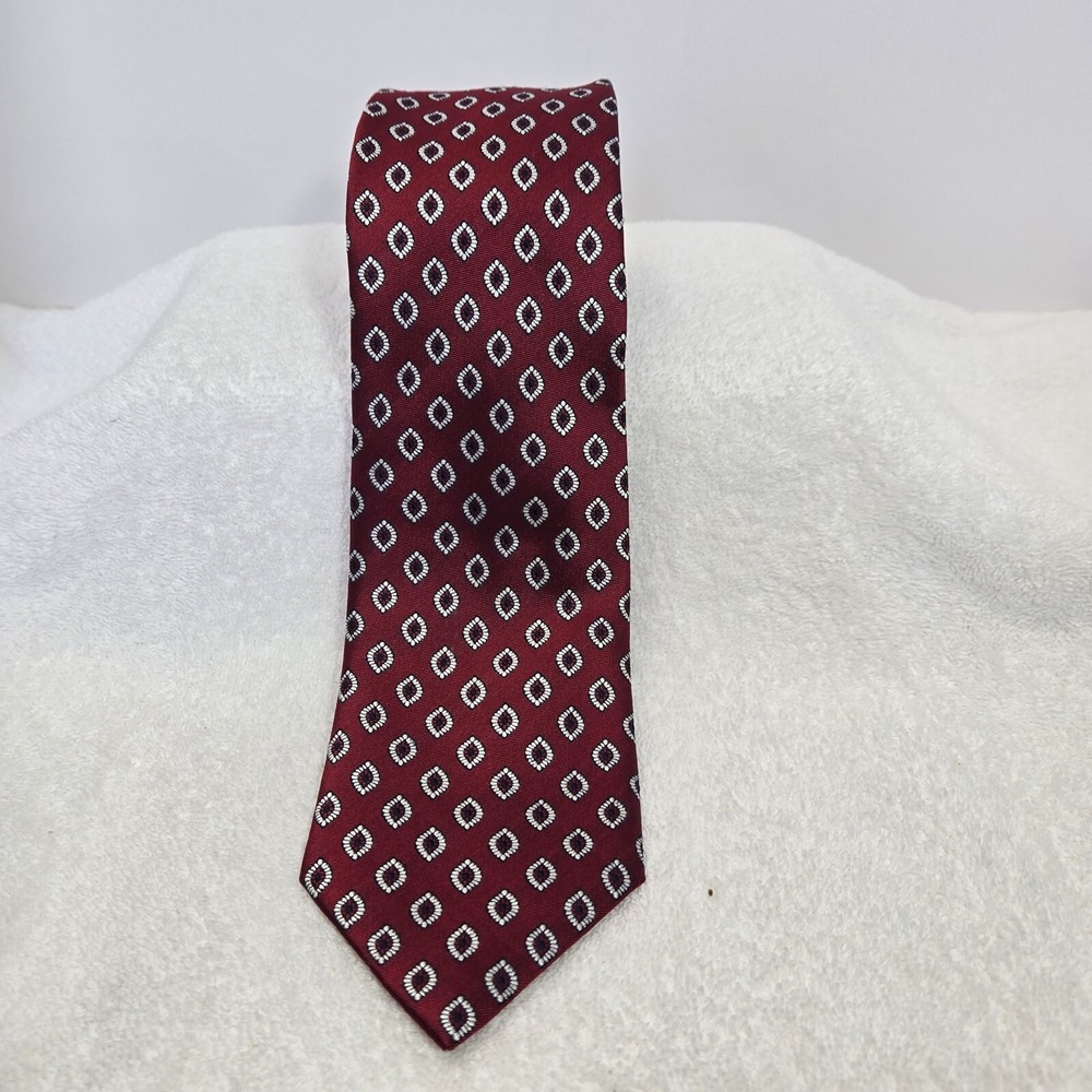 Jos. A. Banks New With Tags Men's 100% Silk Necktie Red White Blue Geometric